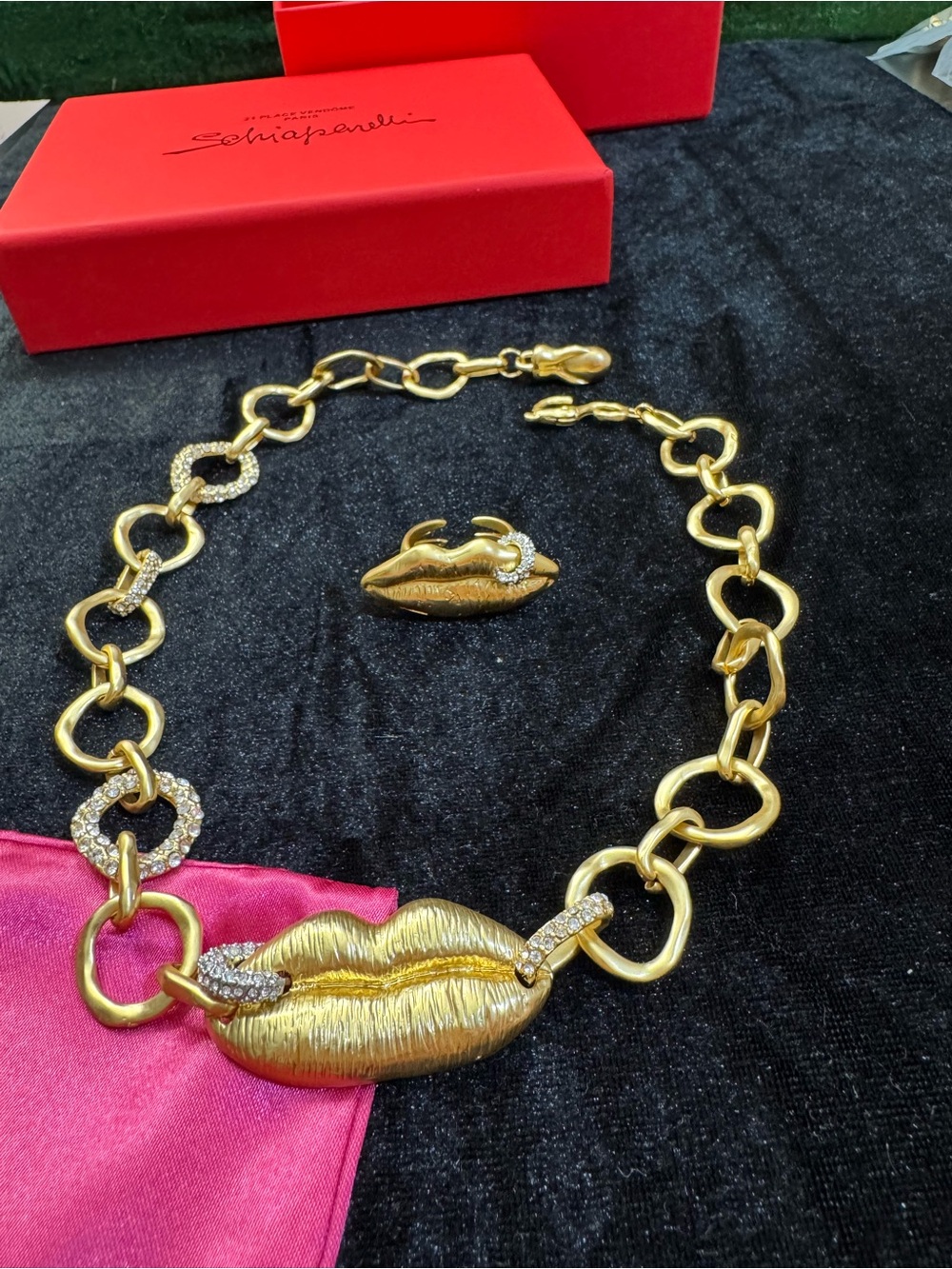 Schiaparelli Gold Lip Pendant Chain Necklace and Ring Set - Inspired